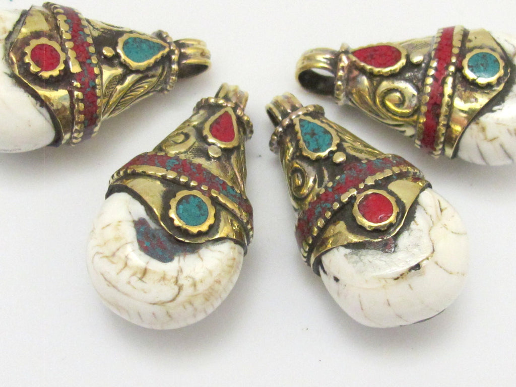 1 Pendant - Tibetan naga conch shell pendant with turquoise coral inlay - PM320