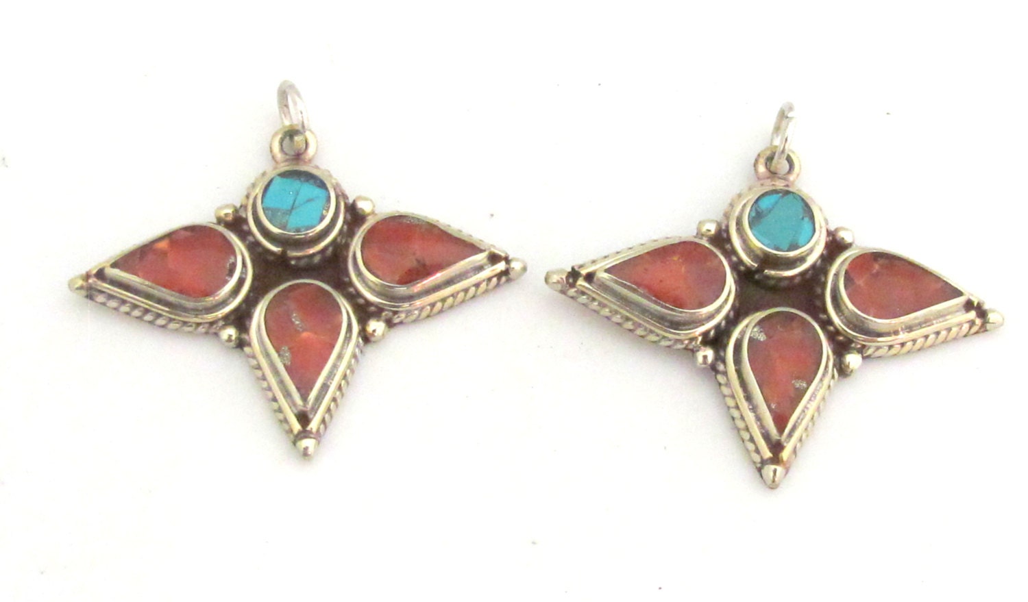 1 piece - Ethnic tri petal floral design Tibetan charm pendant with turquoise coral inlay - PM309C