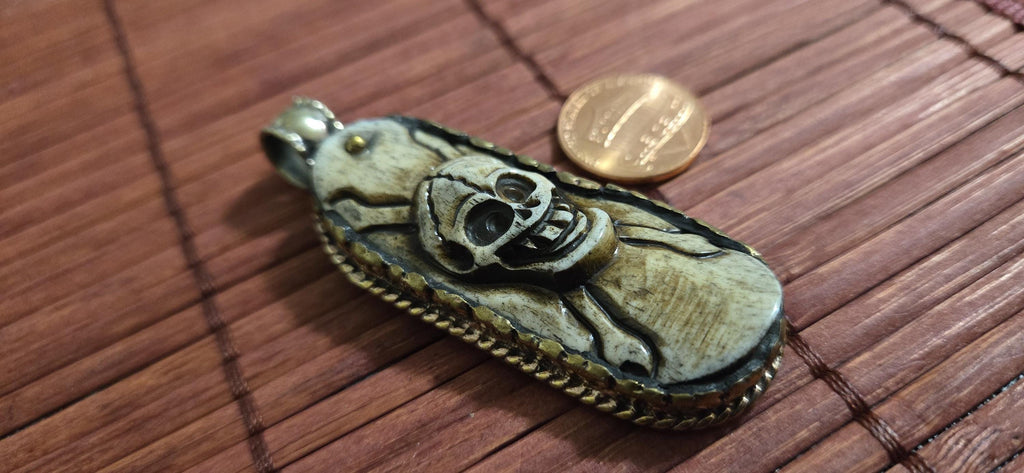 1 Pendant - Tribal design carved skeleton head recycled cattle bone pendant with floral carving reverse side Nepal - PB002C