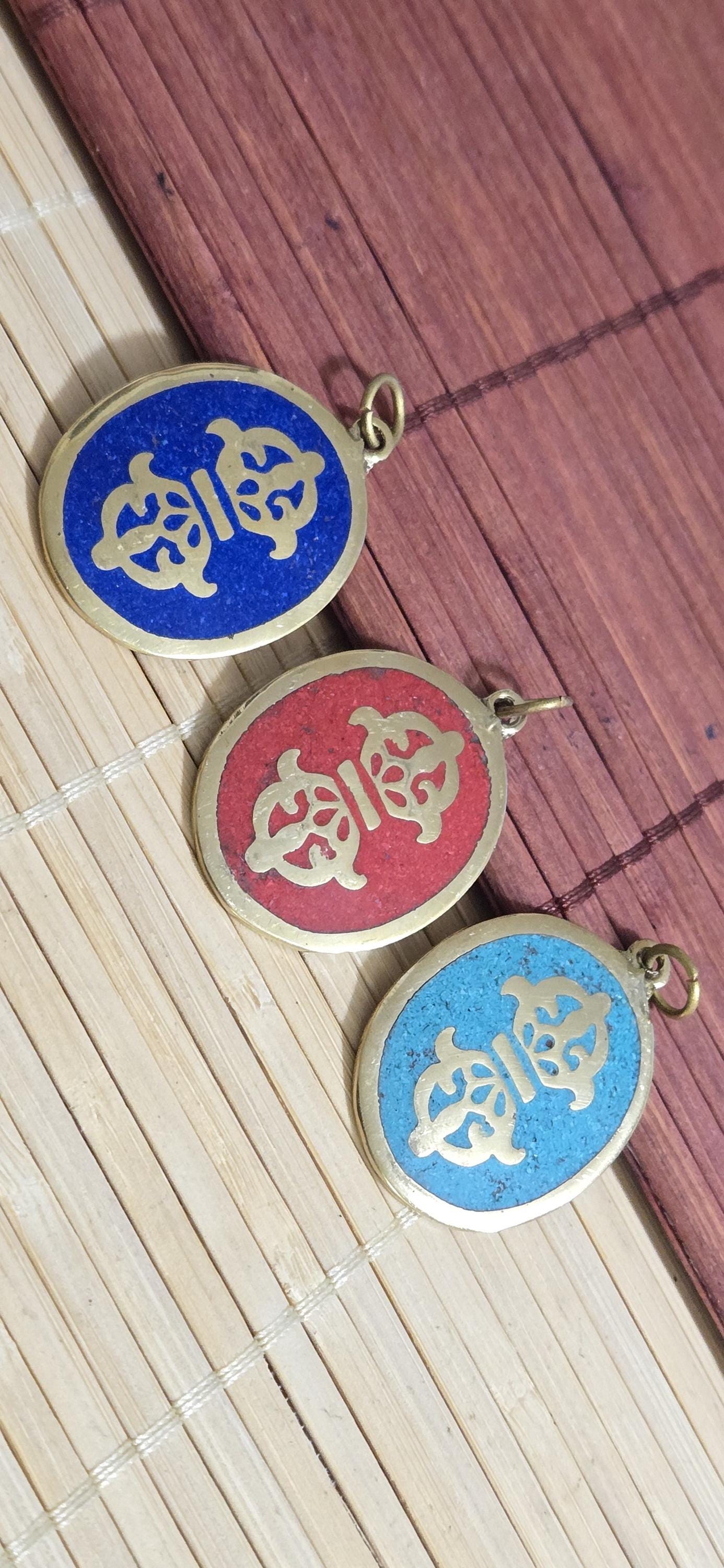 1 PENDANT - Tibetan vajra symbol brass pendant from Nepal - PM449