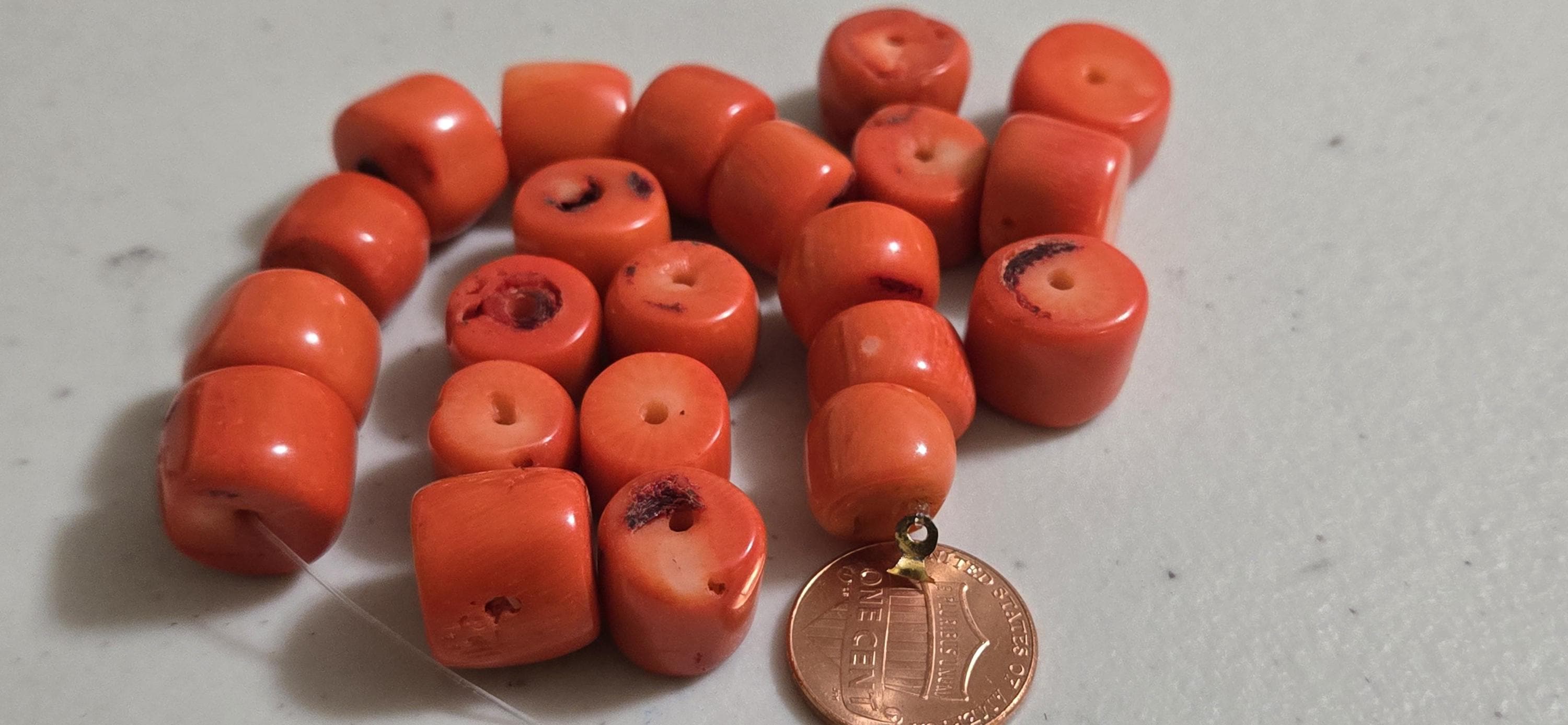 4 Beads - Salmon orange color vintage bamboo coral beads - GM034B