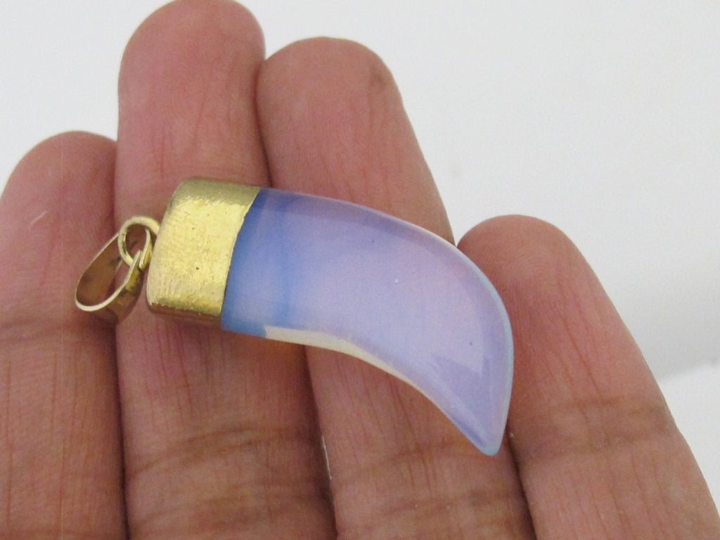 1 Pendant - Opalite milky white horn pendant with golden bail - PM324A