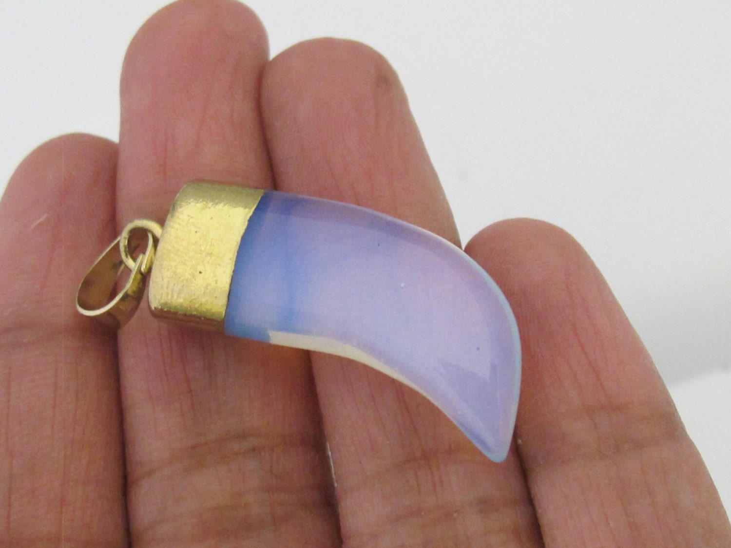 1 Pendant - Opalite milky white horn pendant with golden bail - PM324A