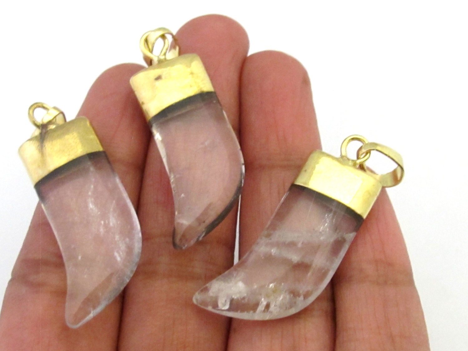 1 Pendant - Clear quartz gemstone horn shape pendant with golden bail - PM324C