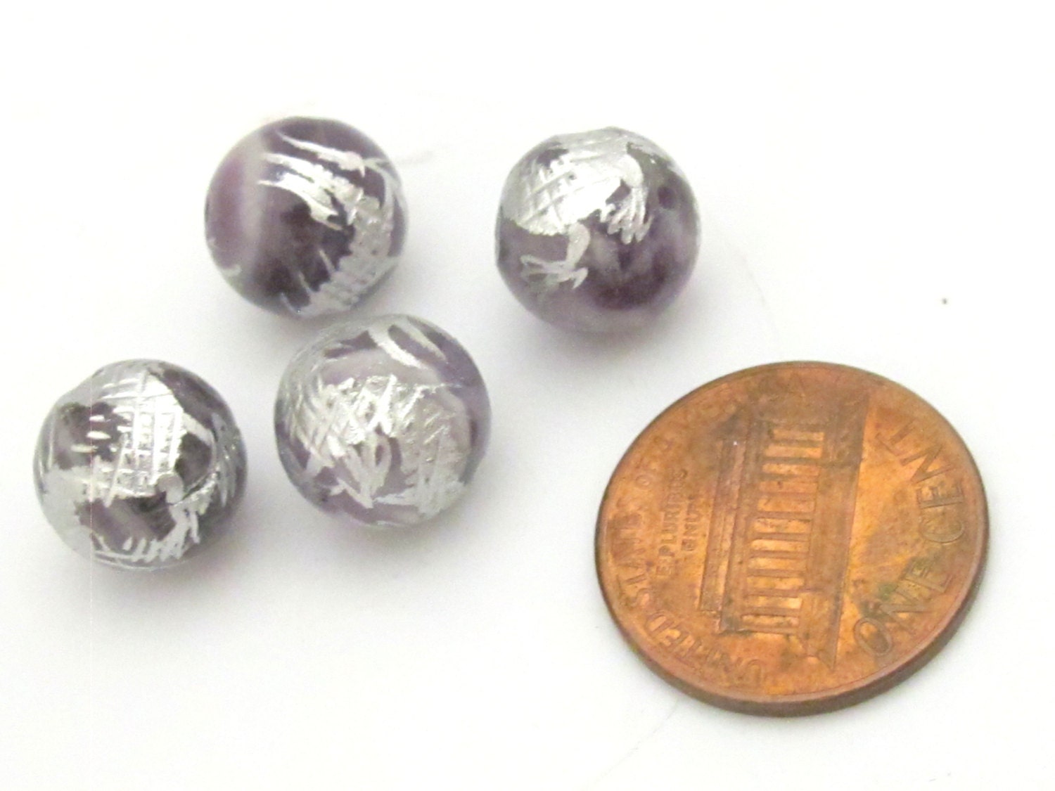 2 BEADS - Amethyst gemstone beads with silver Dragon painting - 10mm - GM358A
