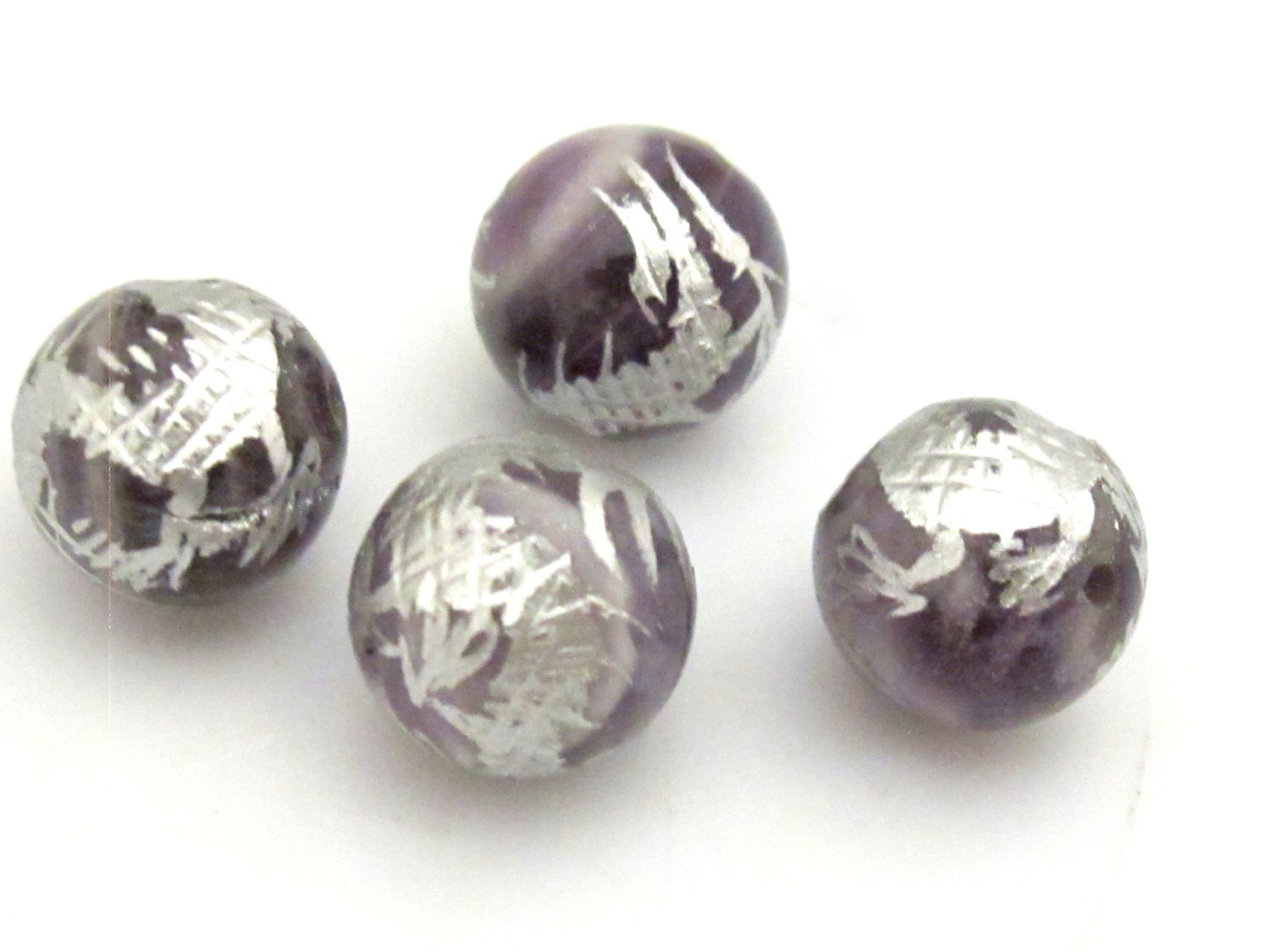 2 BEADS - Amethyst gemstone beads with silver Dragon painting - 10mm - GM358A