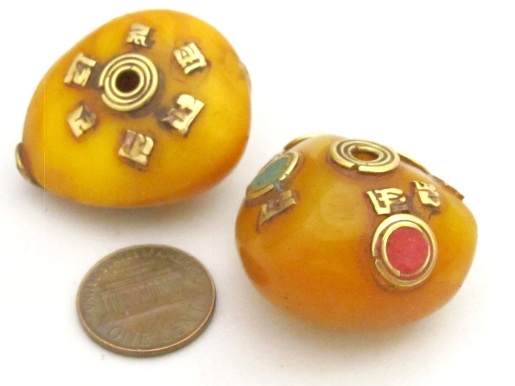 1 Bead - Beautiful reversible Tibetan copal resin beads with brass Om mantra and turquoise inlay - BD721