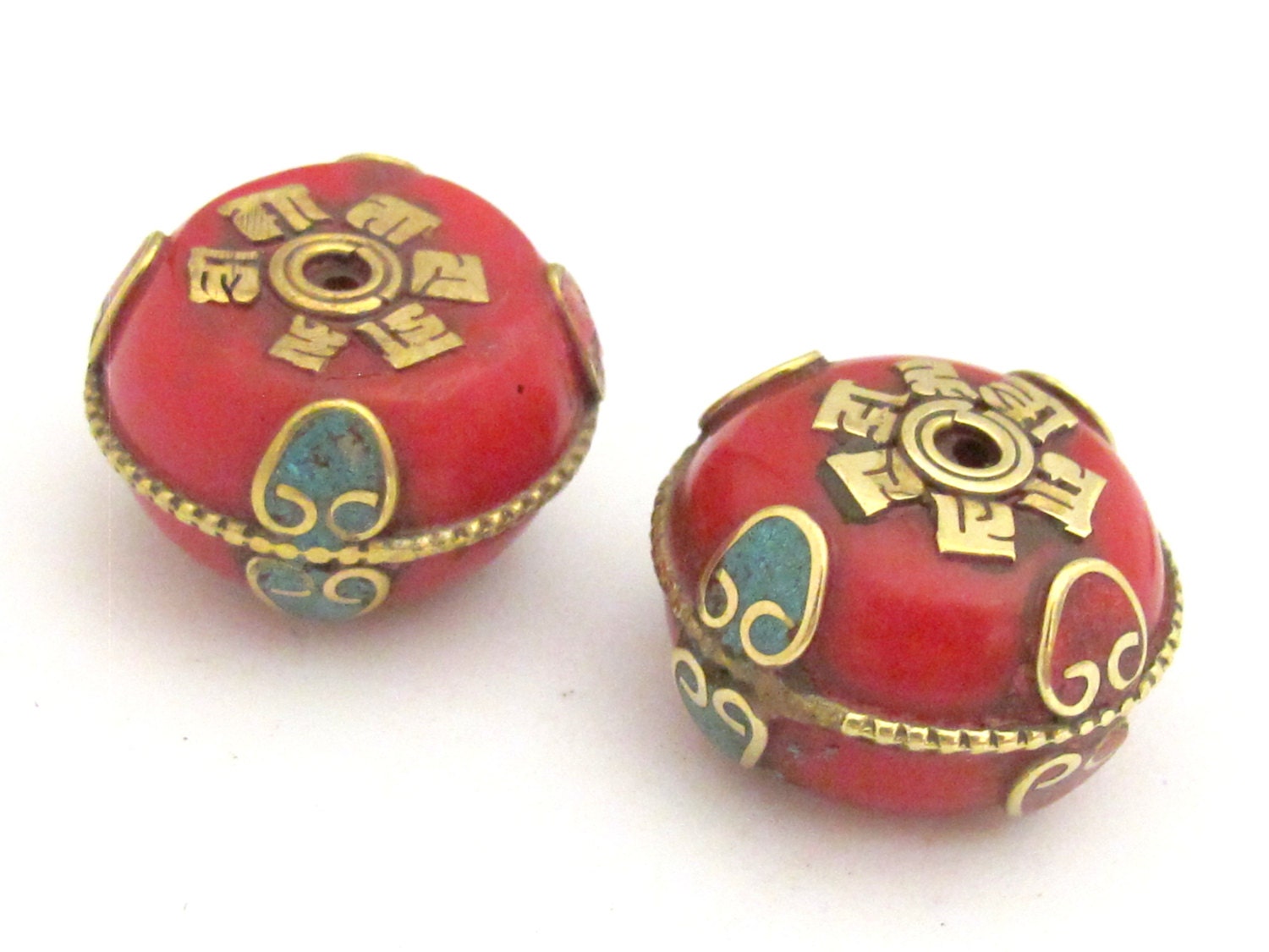 1 Bead - Beautiful reversible Tibetan red copal resin beads with brass Om mantra and turquoise inlay - BD722