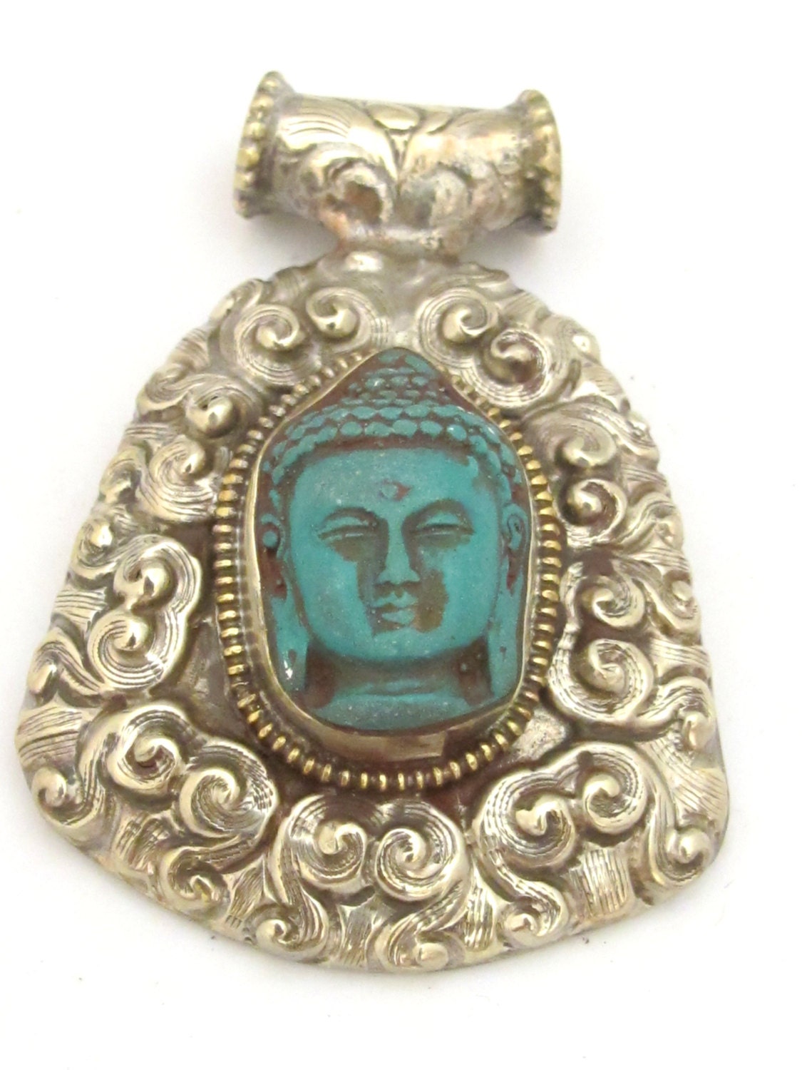 Tibetan silver green Buddha pendant with floral repousse details - PM337A