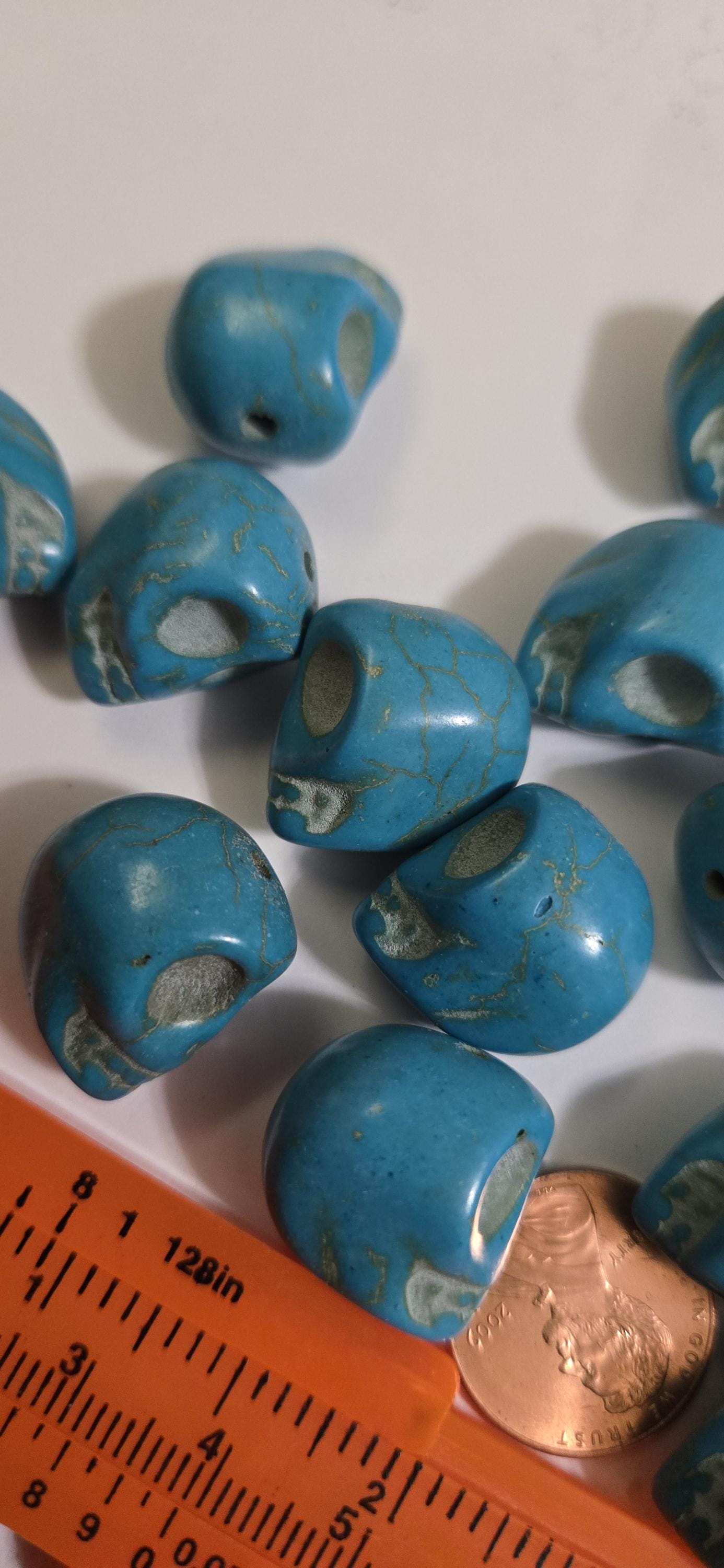 Medium bold size Blue Howlite turquoise skull beads 14 mm x 18 mm - 10 beads - GM412B