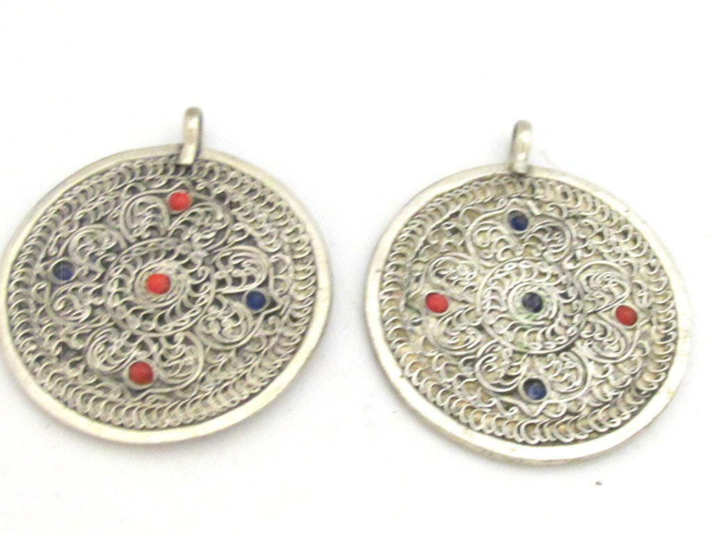 1 Pendant - Reversible round filigree tibetan mandala floral design pendant - PM340