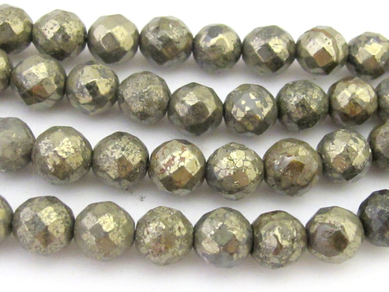 10 BEADS - Round Faceted Pyrite gemstone beads 8 mm - GM362