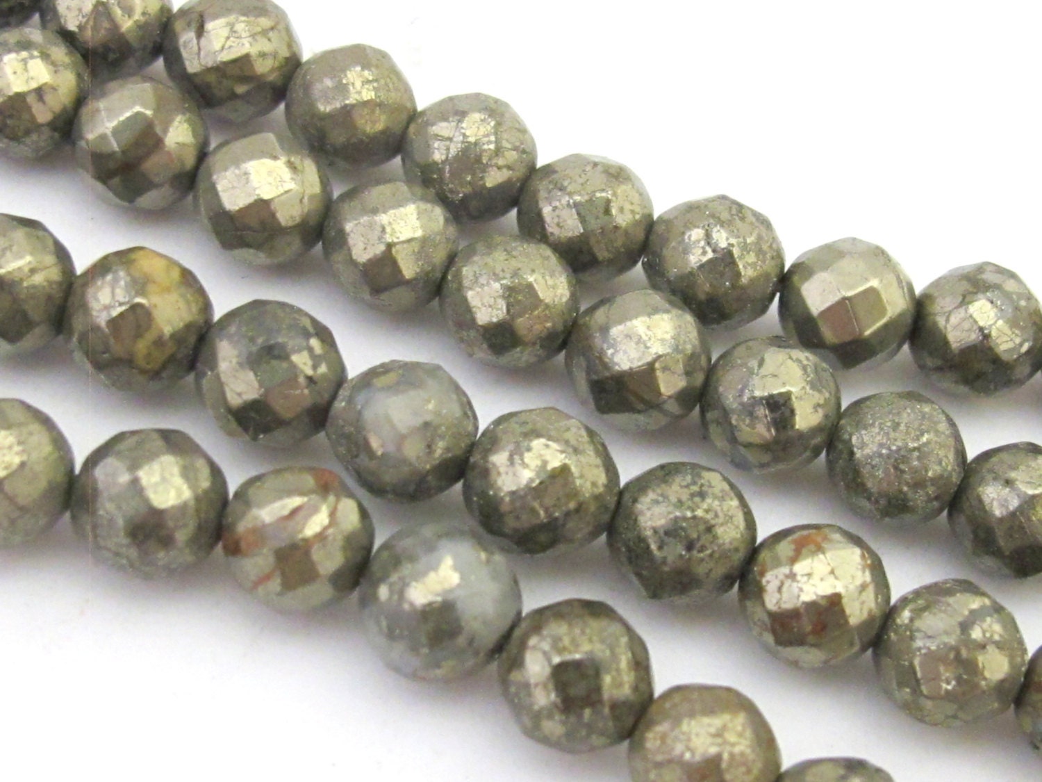 10 BEADS - Round Faceted Pyrite gemstone beads 8 mm - GM362