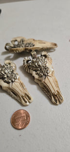 Large size recycled cattle bone bull head design skull shape pendant from Nepal- PB120S