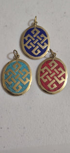 1 PENDANT - Tibetan infinity endless knot symbol brass pendant from Nepal - PM448