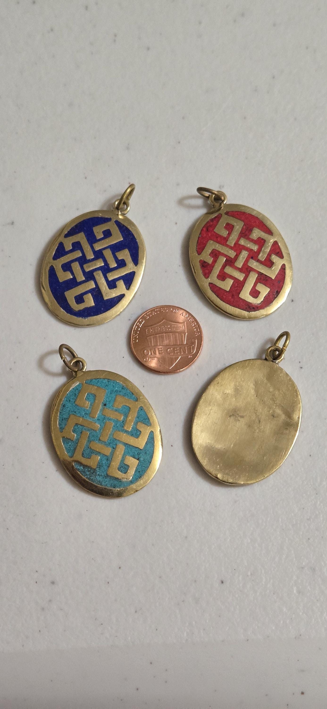 1 PENDANT - Tibetan infinity endless knot symbol brass pendant from Nepal - PM448