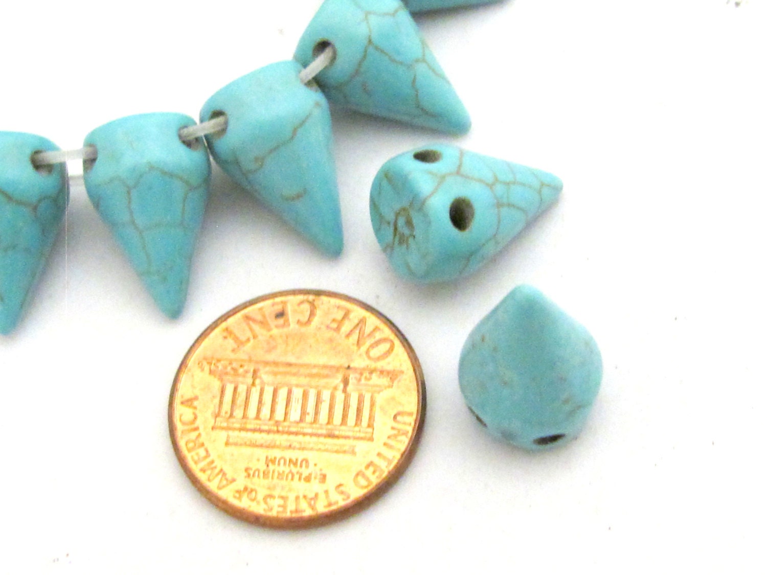 10 Beads - Turquoise color magnesite cone spike 2 hole beads - Gm369
