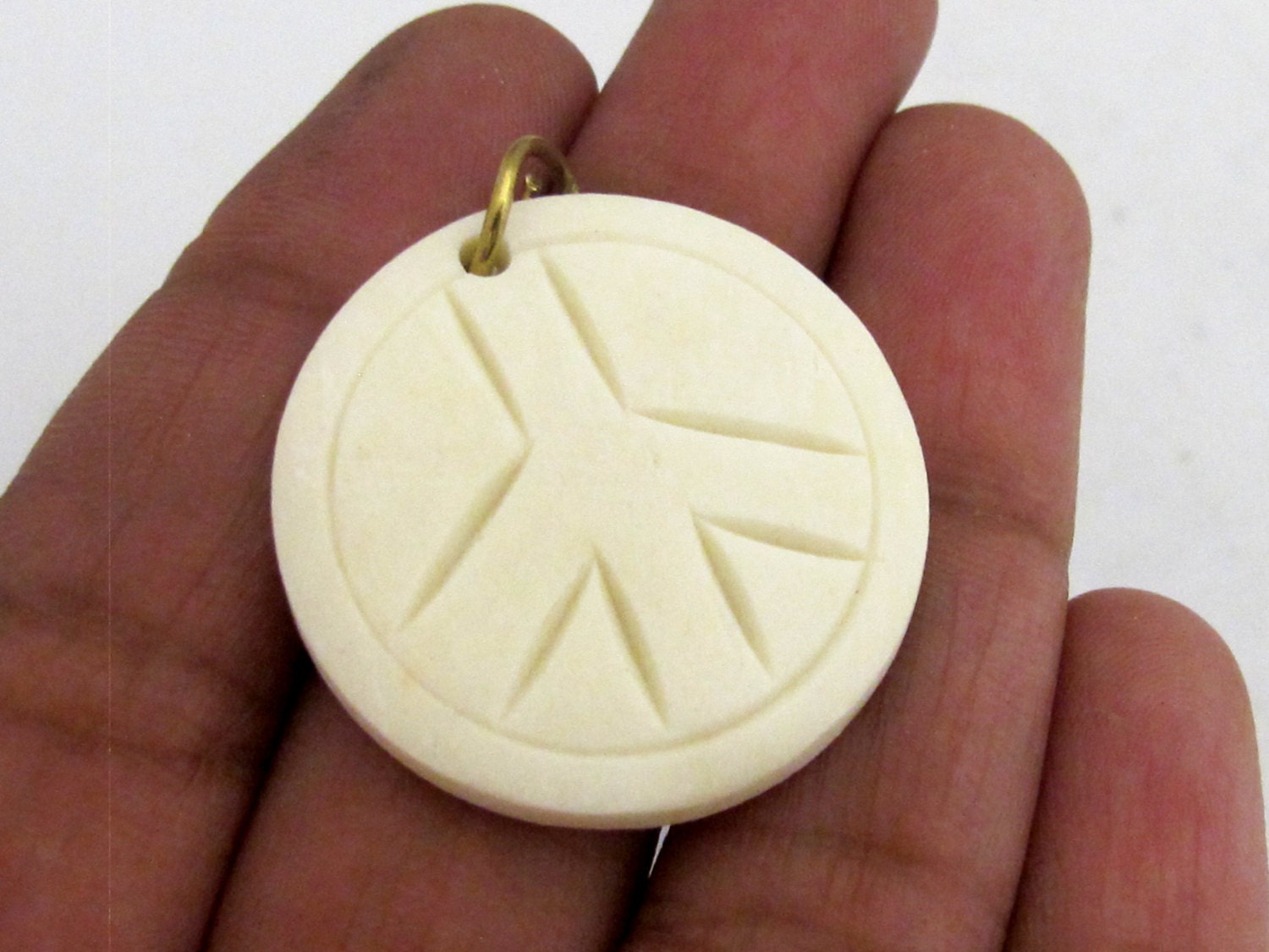 1 Pendant - White cream color recycled cattle bone peace symbol carved pendant - PB089