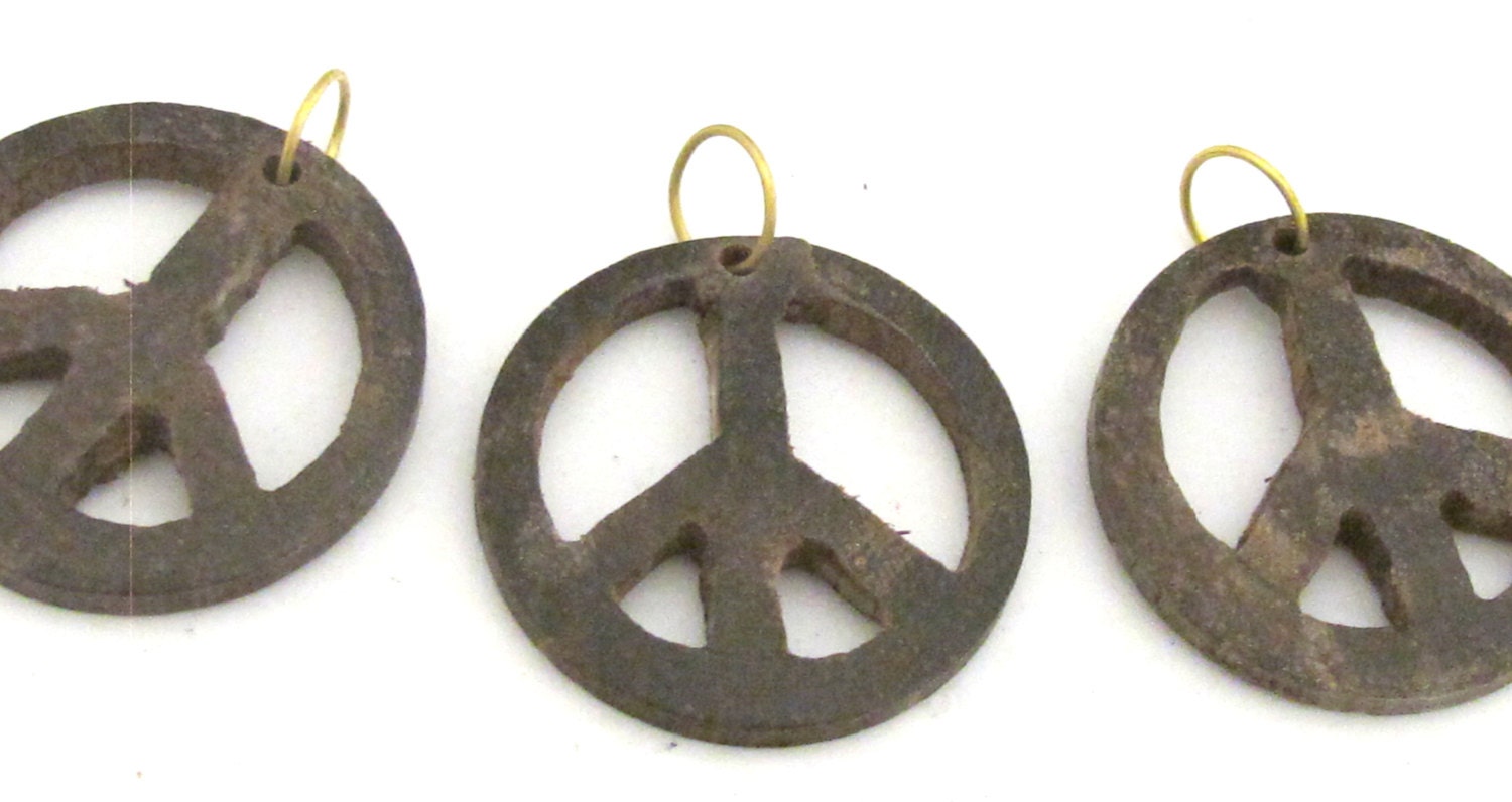 3 Pendants - Brown color natural wood carved peace symbol pendant - PB091