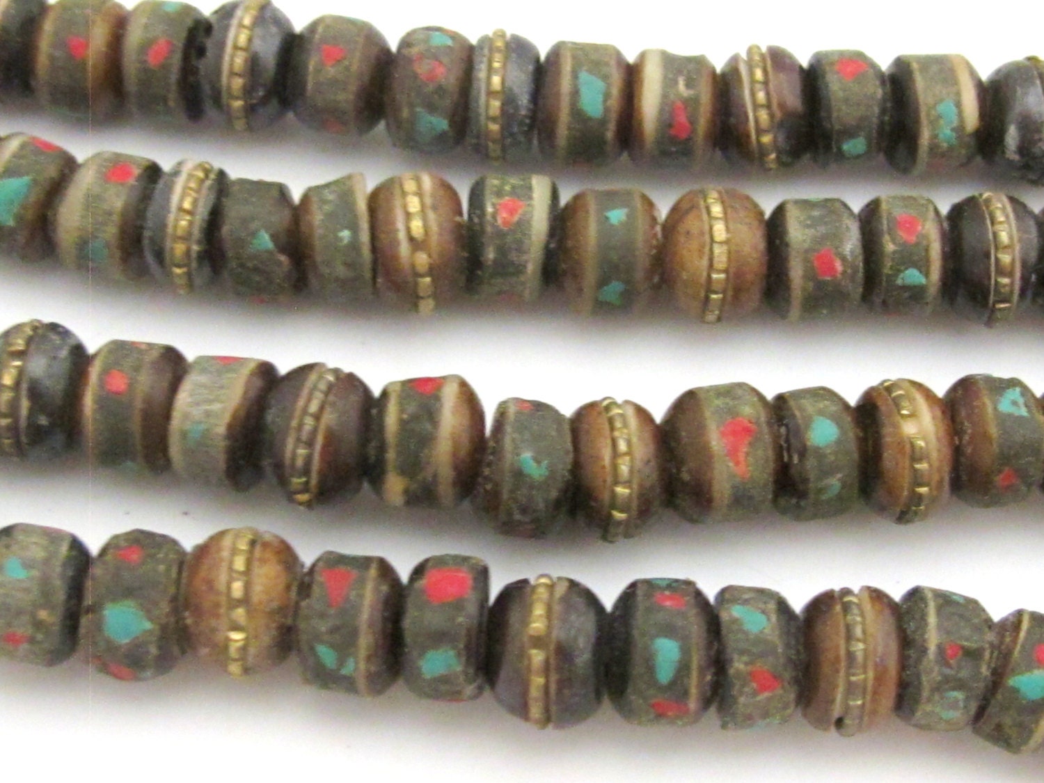 10 Beads-Rondelle shape ethnic Tibetan bone beads with turquoise coral inlay - NB136