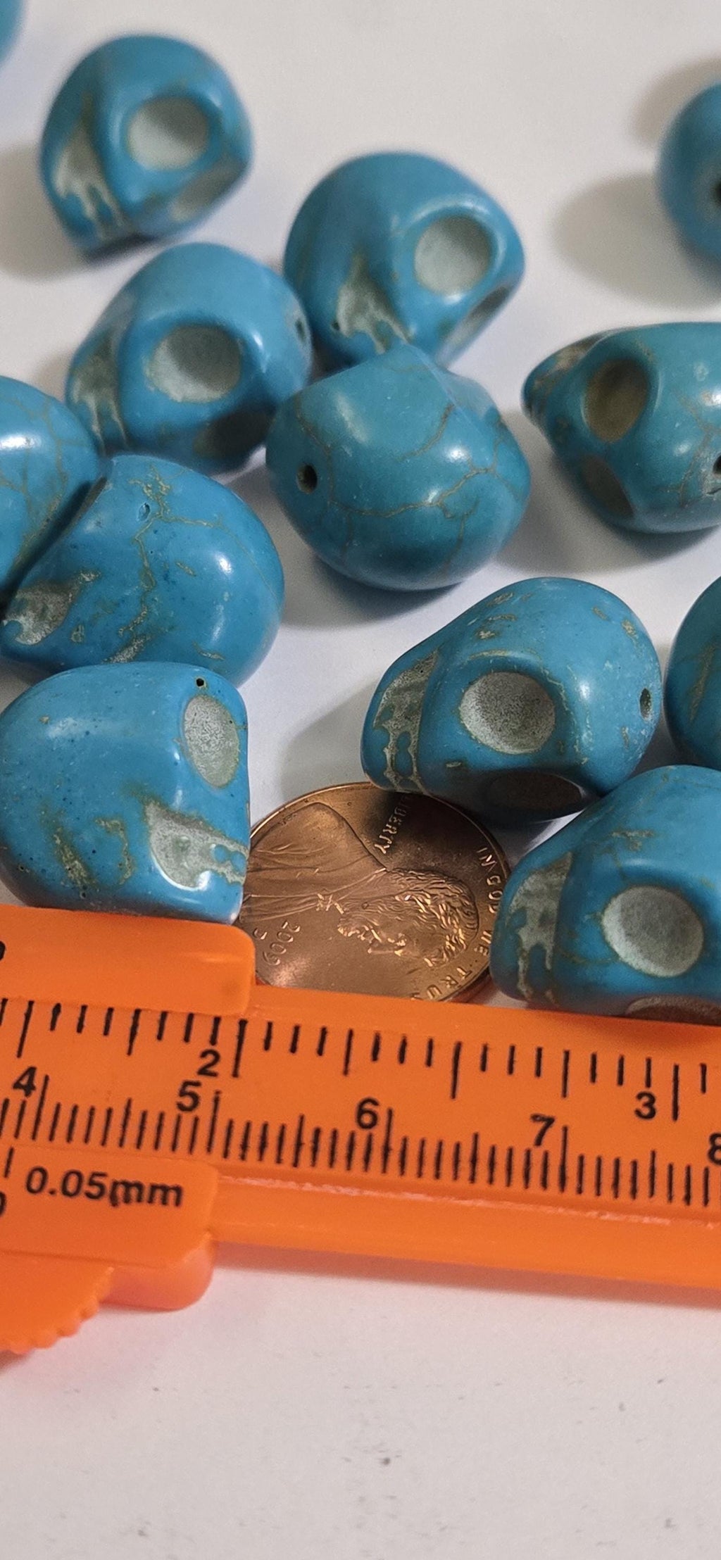 Medium bold size Blue Howlite turquoise skull beads 14 mm x 18 mm - 10 beads - GM412B