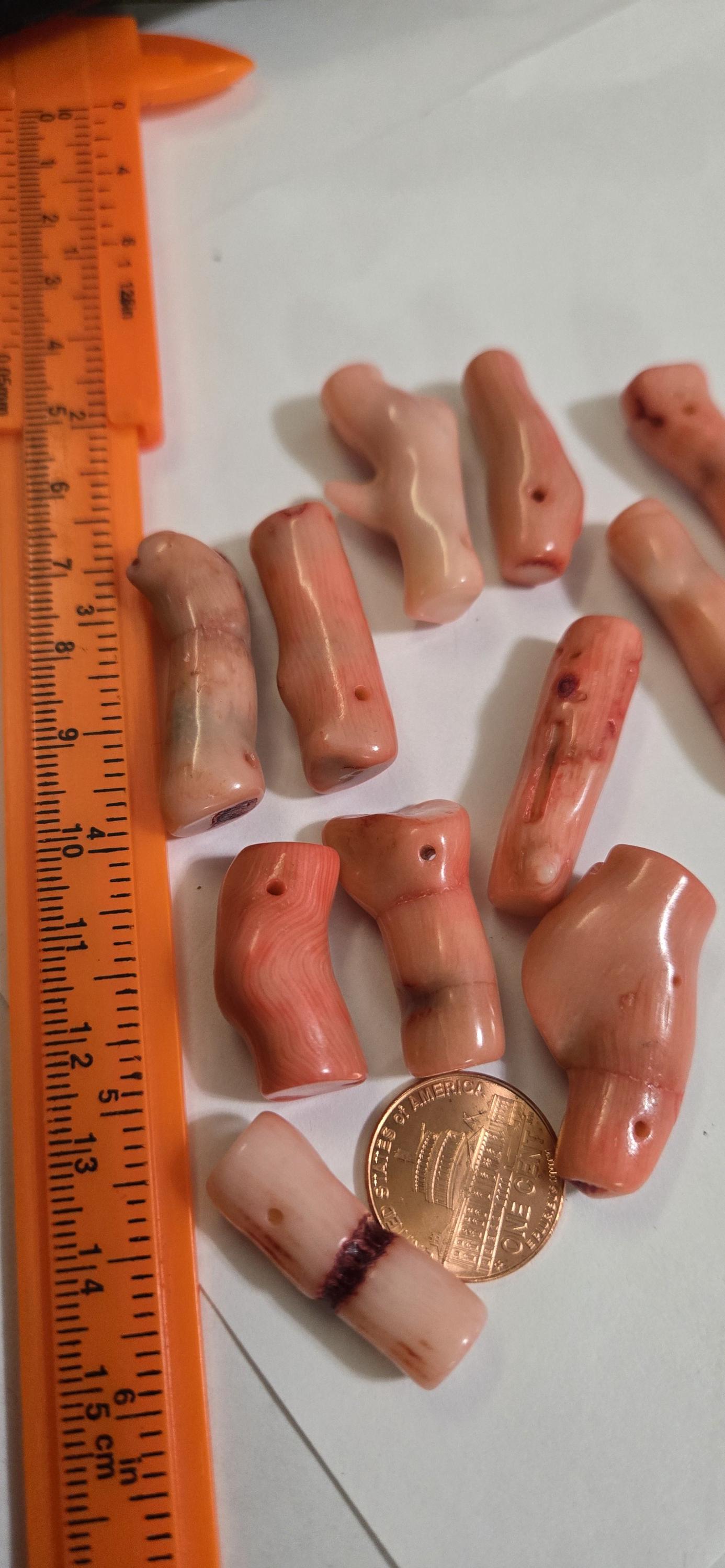 5 beads - Dyed salmon color bamboo branch coral beads - irregular stick branch shape beads - GM162