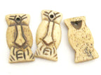 1 Pendant - carved face recycled cattle bone pendant from Nepal - PB092