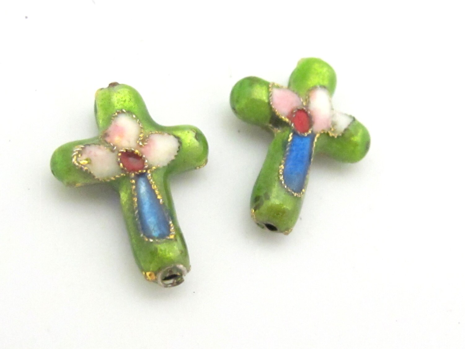 2 pieces - Green cloissone cross beads - BD175A