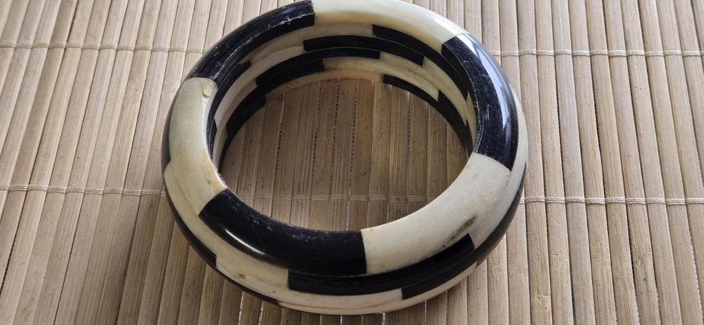 Vintage heavy solid Recycled cattle Bone Bangle cream brown color – Handmade Nepal Jewelry, Natural Rustic bangles- MG021J