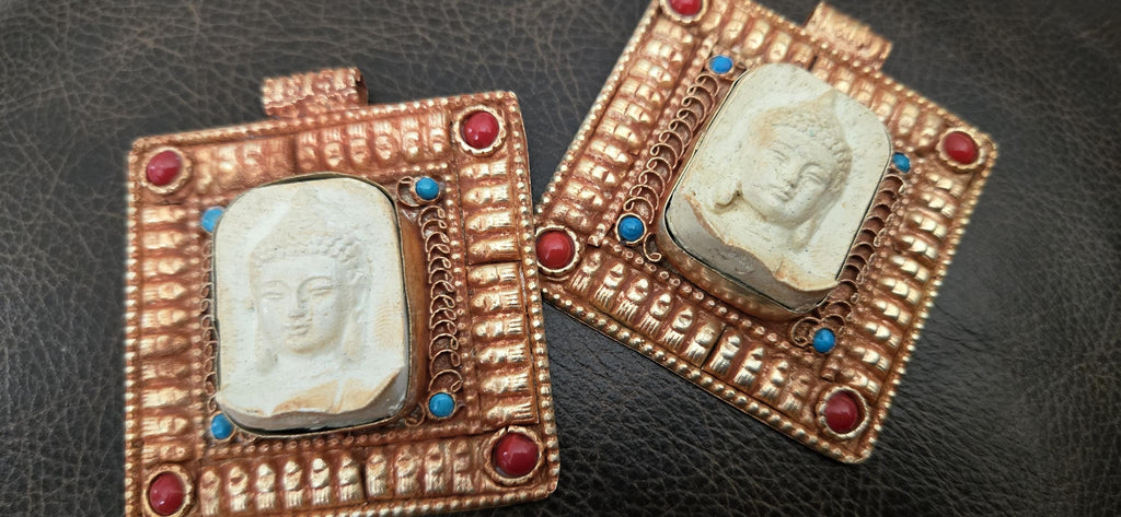 Gorgeous Square shape Buddha pendant with ethnic tibetan filigree design - PM109N