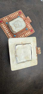 Gorgeous Square shape Buddha pendant with ethnic tibetan filigree design - PM109N