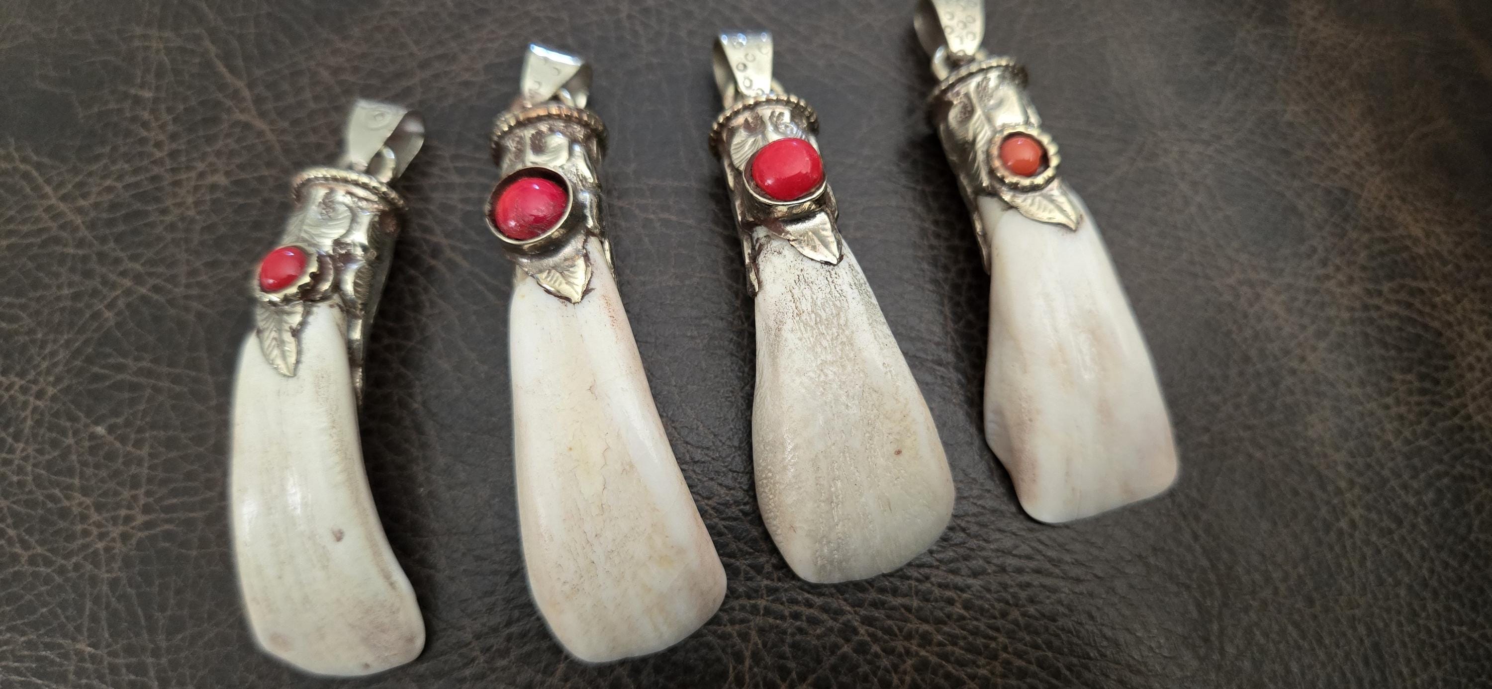 Ethnic Tibetan design buffalo tooth pendant nepal pendants - Nepalbeadshop - PB053H