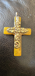 1 Pendant - Tibetan brass bee and floral design resin cross pendant from Nepal - PM514A