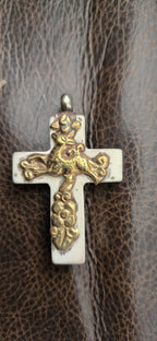 1 Pendant - Tibetan brass deer, fish and floral design cream color resin cross pendant crude finish from Nepal - PM514H