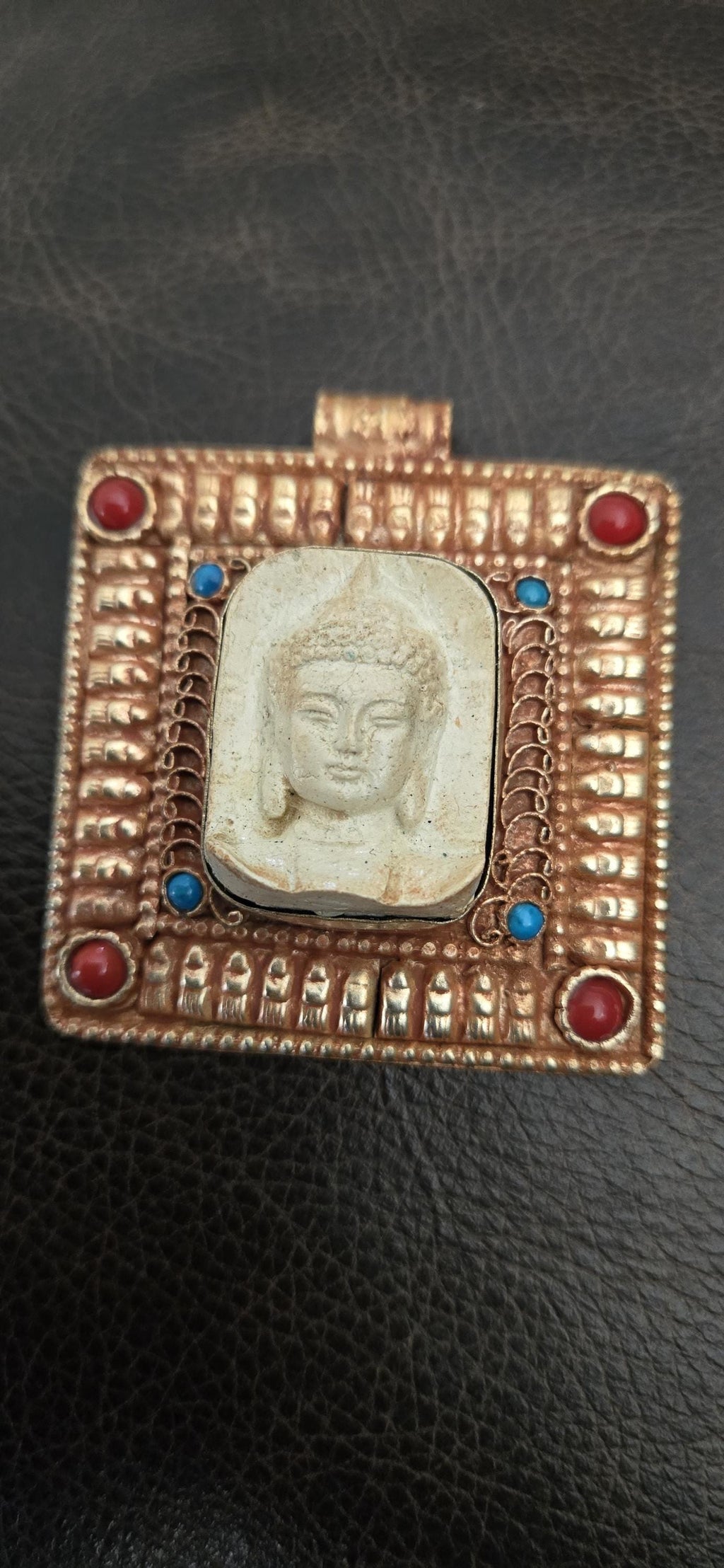 Gorgeous Square shape Buddha pendant with ethnic tibetan filigree design - PM109N