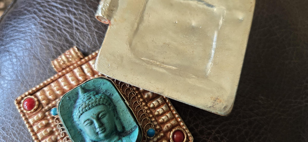 Gorgeous Square shape Green Buddha pendant with ethnic tibetan filigree design copper color finish - PM109E