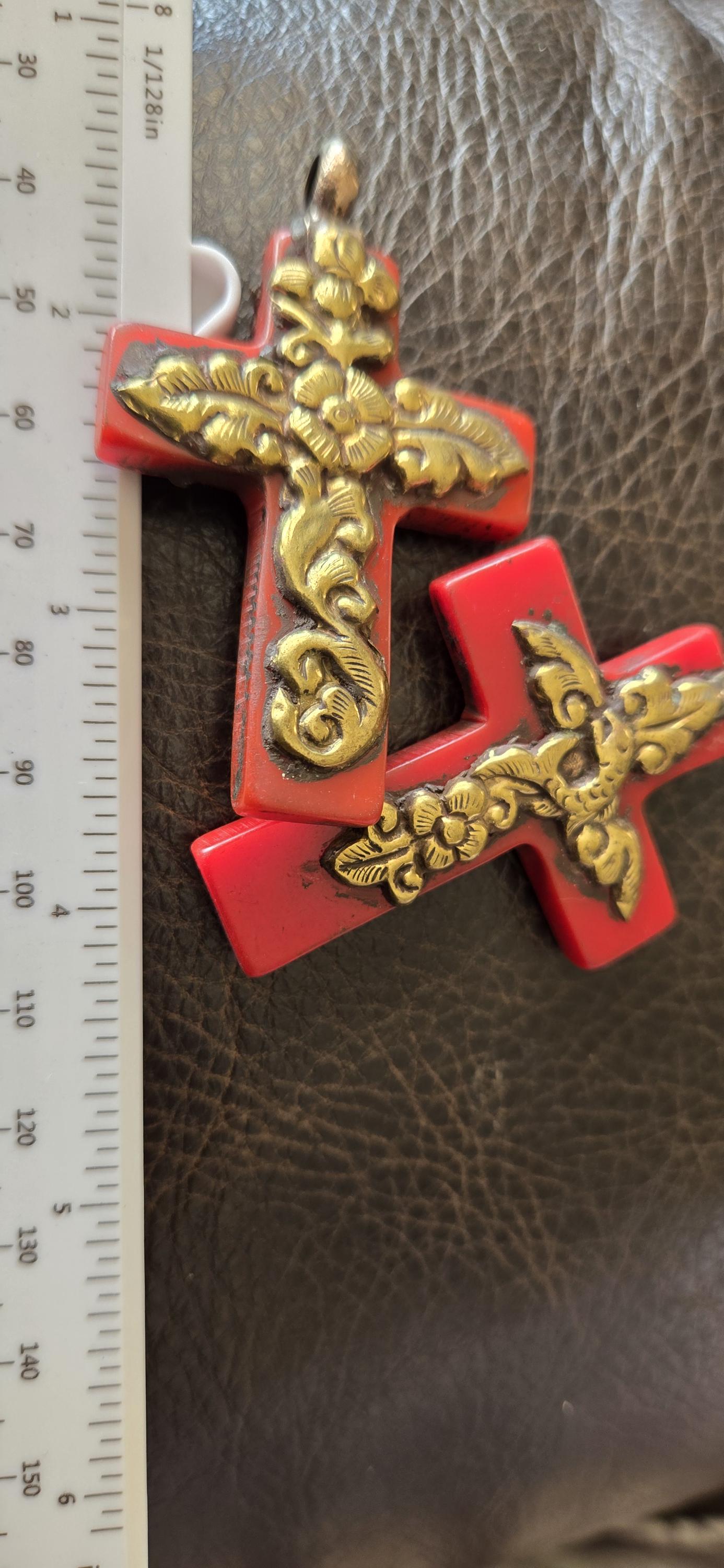 1 Pendant - Tibetan brass fish and floral design red tone resin cross pendant from Nepal - PM514B