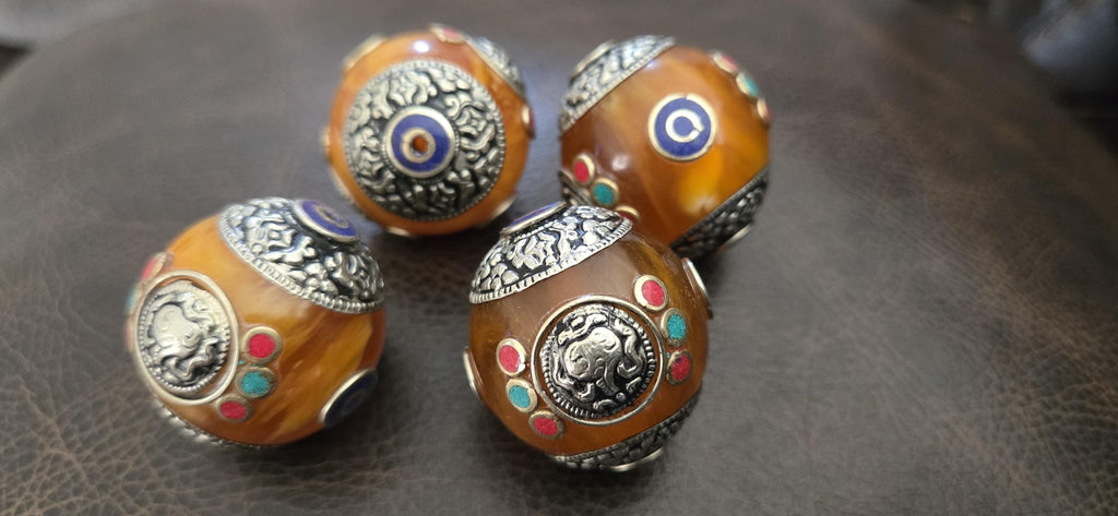 1 bead - Large Honey Resin Bead with Tibetan Conch Shell (Shankha) Ashtamangala Design, Capped Nepal Bead double dorje design BD788H