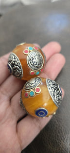 1 bead - Large Honey Resin Bead with Tibetan Conch Shell (Shankha) Ashtamangala Design, Capped Nepal Bead double dorje design BD788H