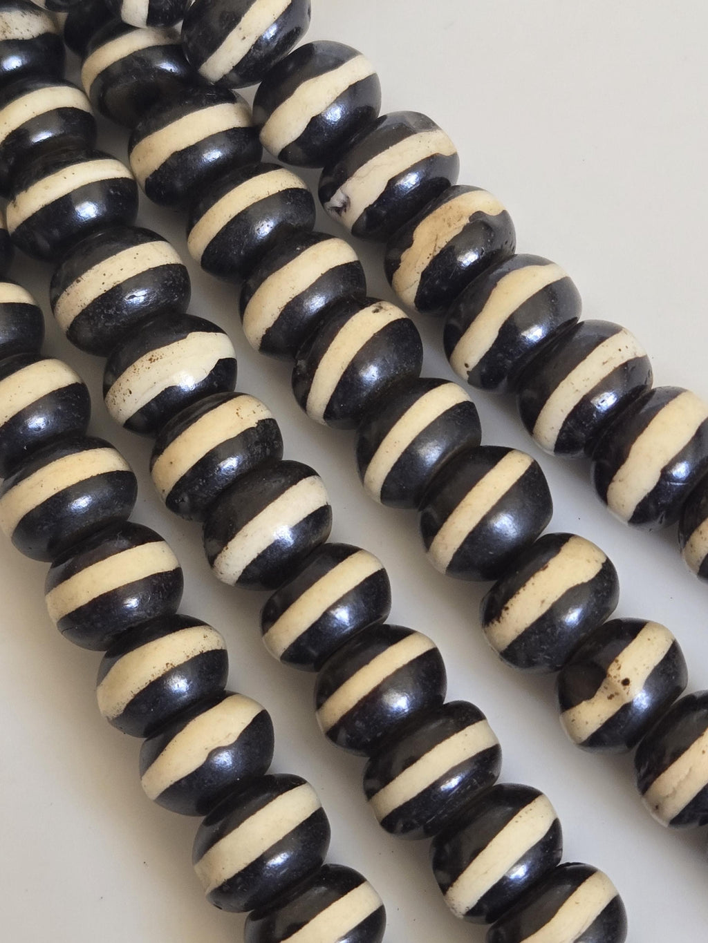 10 bone beads - Tibetan banded stripe design recycled cattle bone beads supply 10 mm size - ML029B