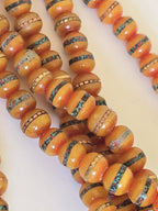 20 beads - 8 mm Tibetan honey yellow resin beads with brass turquoise inlay - Nepal beads - ML005K