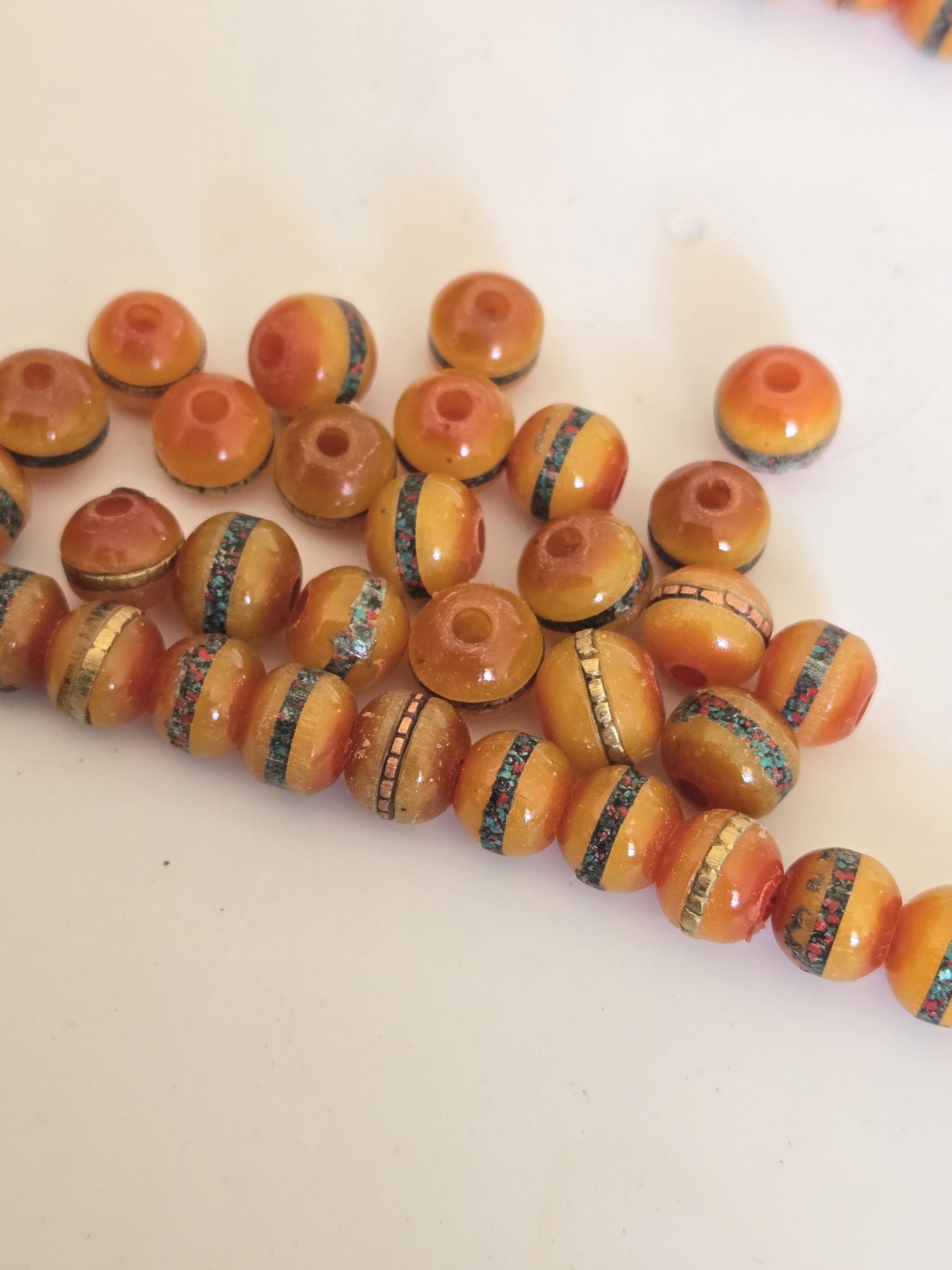 20 beads - 8 mm Tibetan honey yellow resin beads with brass turquoise inlay - Nepal beads - ML005K