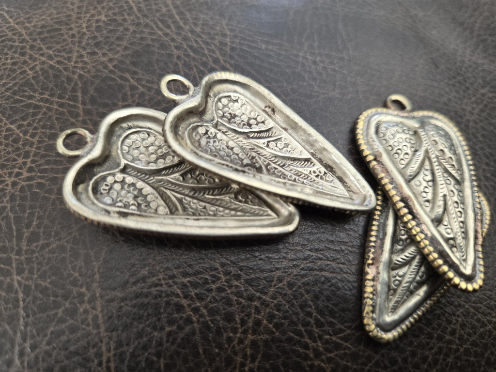 2 charm pendants - Heart leaf shape Tibetan antiqued silver color finish floral leaf repousse Nepalese pendant light weight Nepal- PM621B