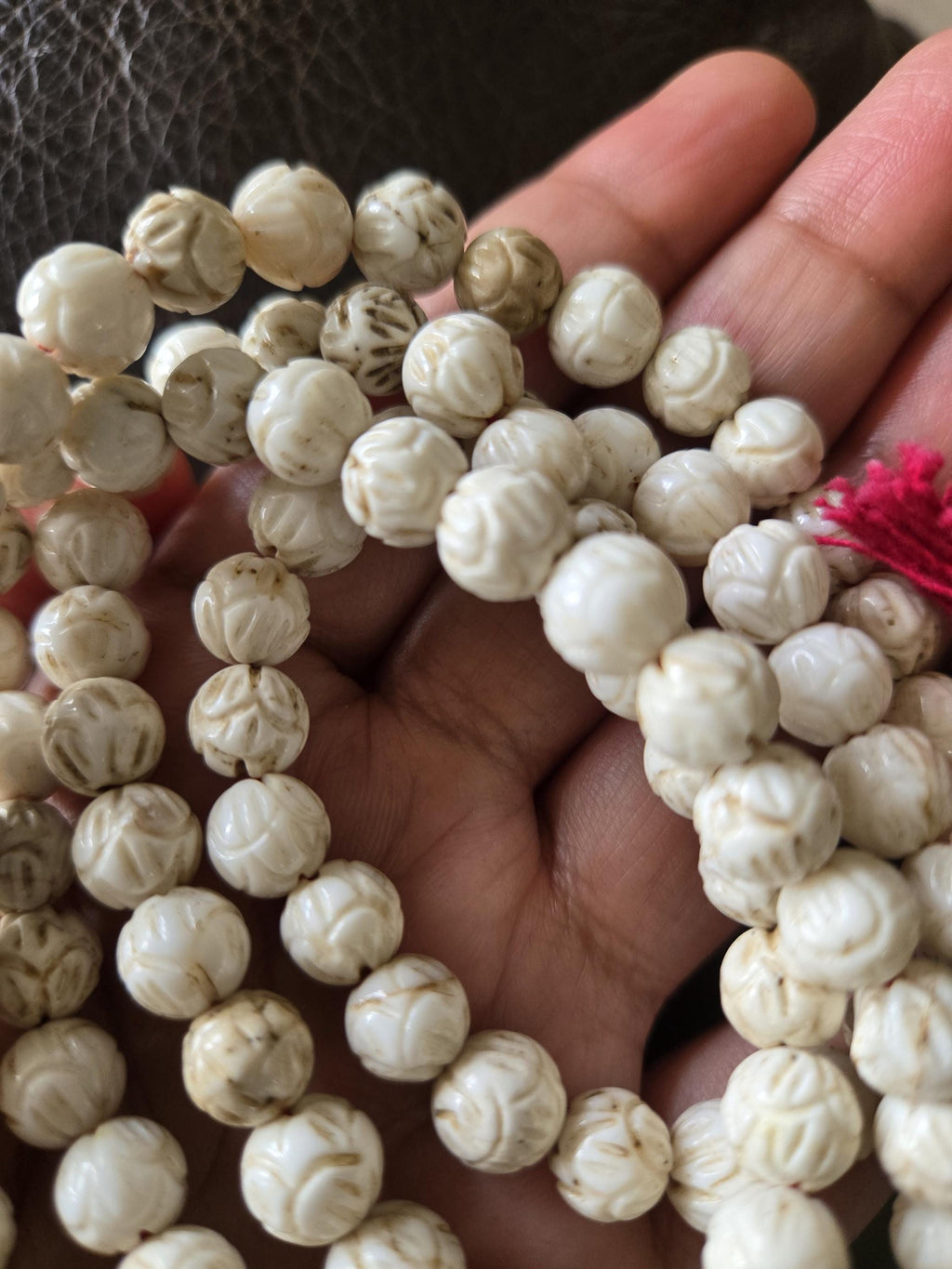 1 strand - Small Ethnic Tibetan Nepal natural conch shell beads carved cut lotus floral shape mala making beads supply -- STR004B