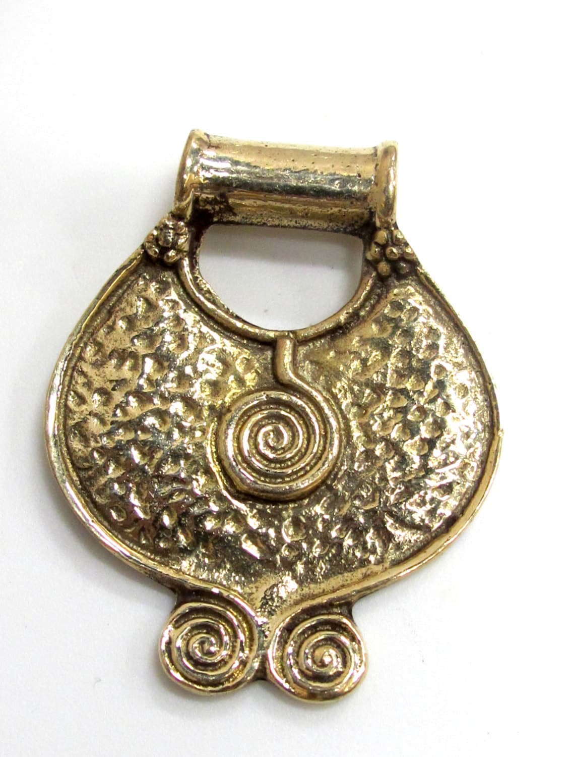 Tribal Ethnic Spiral Coil solid Brass Pendant – Hammered Shield Plate design, tribal folk jewelry Supply l Nepal brass pendant – CP089