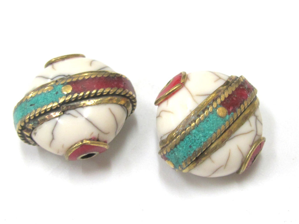 Tibetan White crackle resin bead with turquoise and inlay - 1 bead - BD423