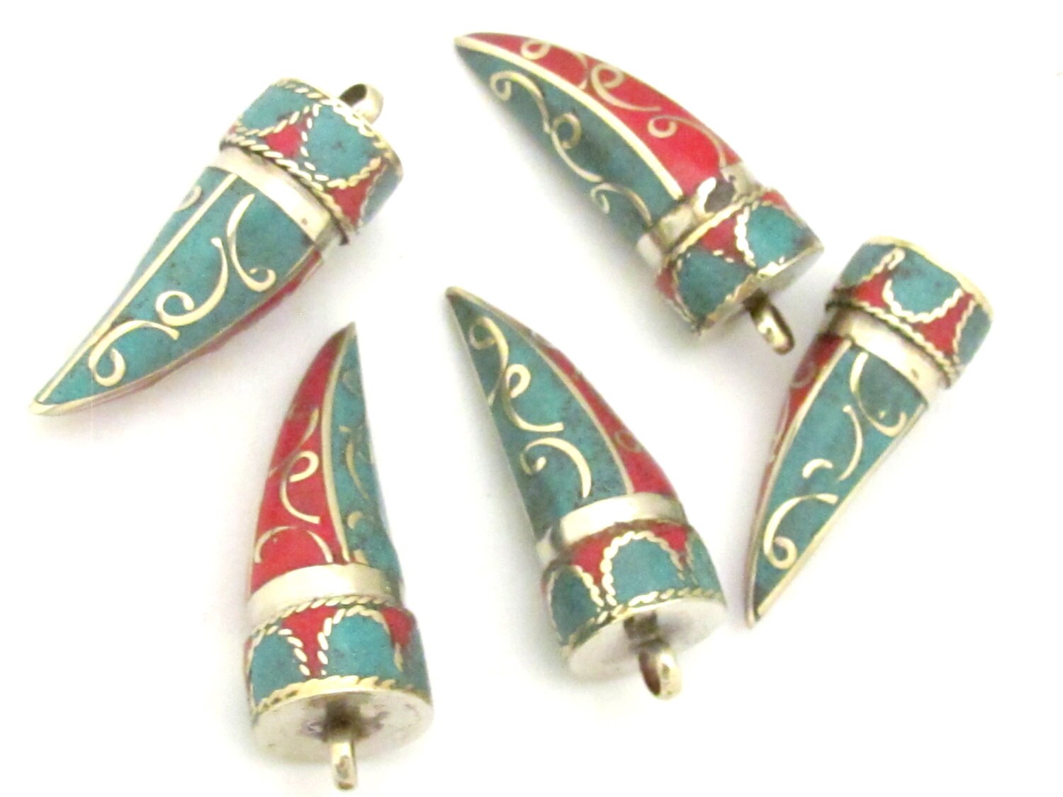 1 Pendant - Beautiful Tibetan brass pendant with turquoise inlay - PM365