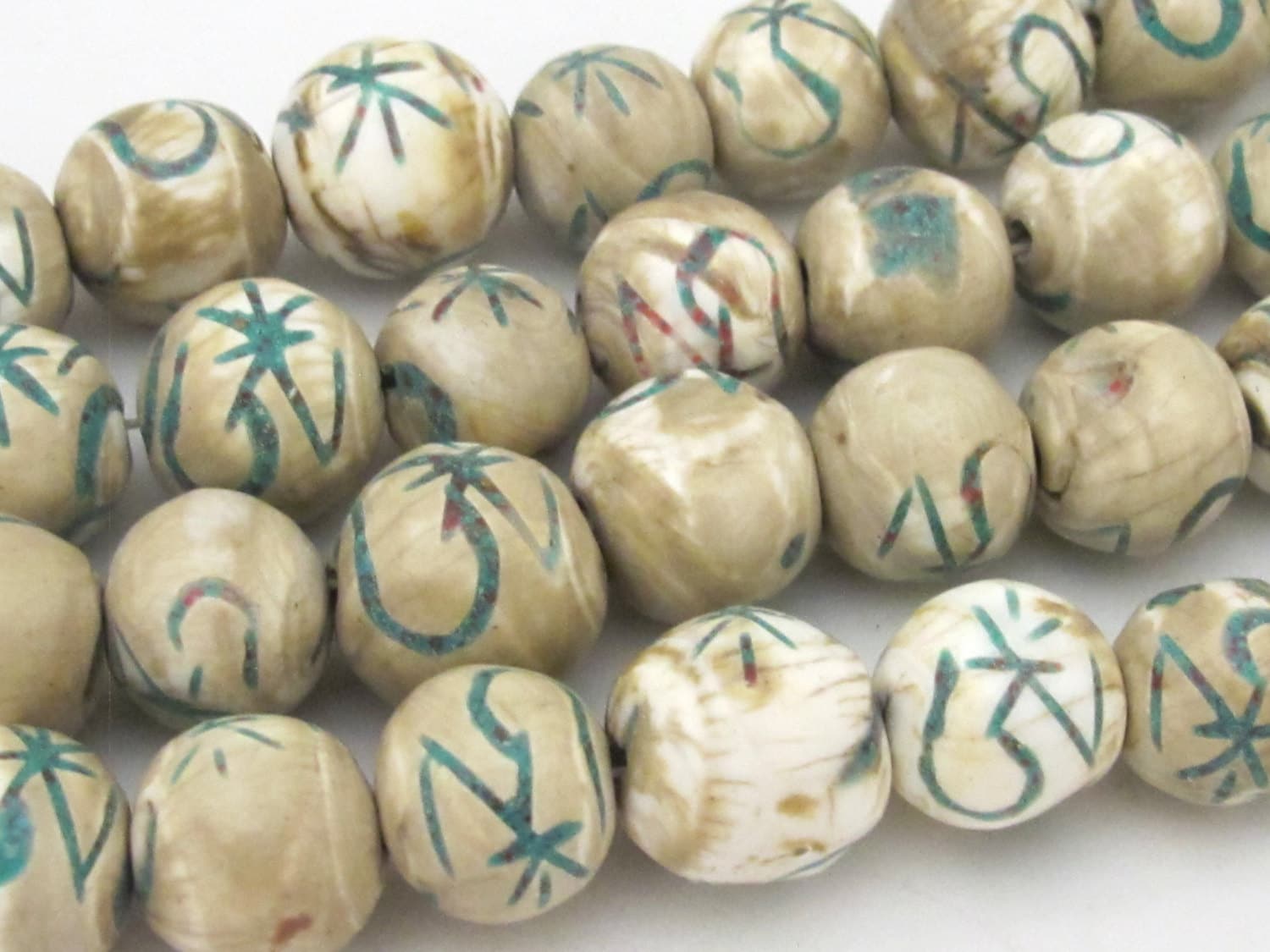 2 Beads - Large size Tibetan Om mantra turquoise inlaid naga conch shell beads 15 - 18 mm - CH059
