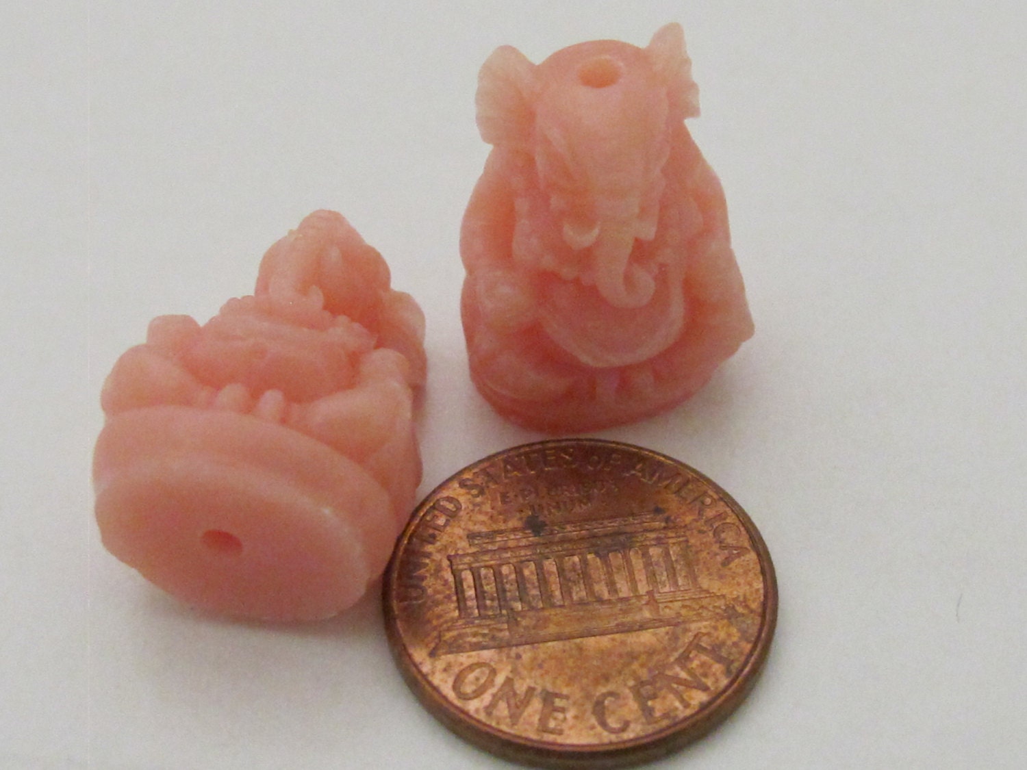 2 BEADS - Ganesha beads Salmon Pink color resin seated Ganesha pendant beads 20 mm x 15 mm - BD784H