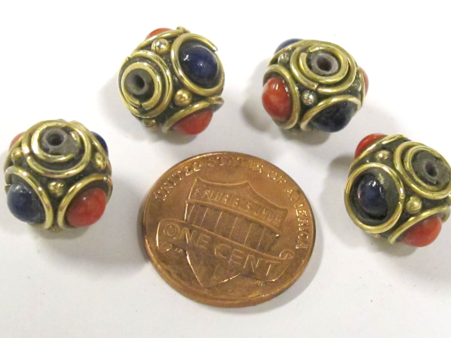 4 beads - Ethnic Tibetan nepal brass beads with red blue resin inlays - BD800